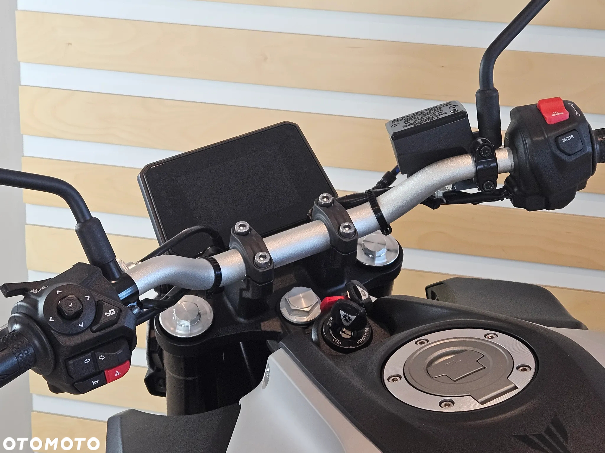 Yamaha MT - 22