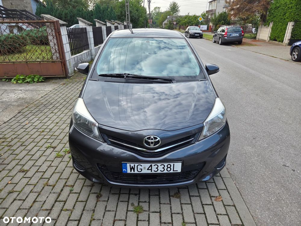 Toyota Yaris 1.0 Premium - 1