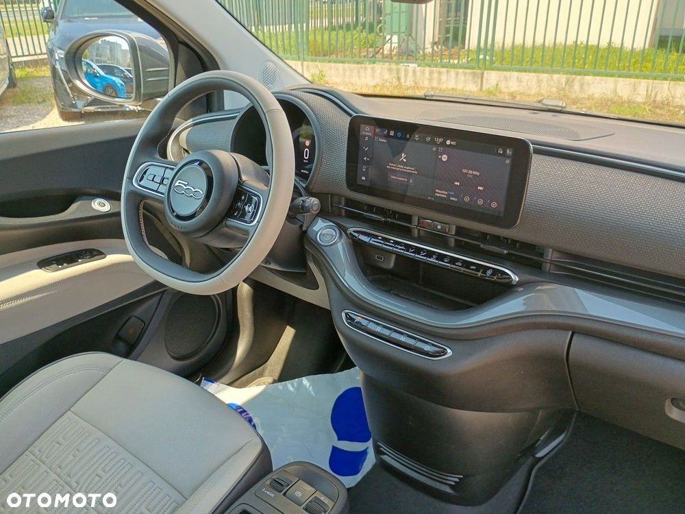 Fiat 500e - 17
