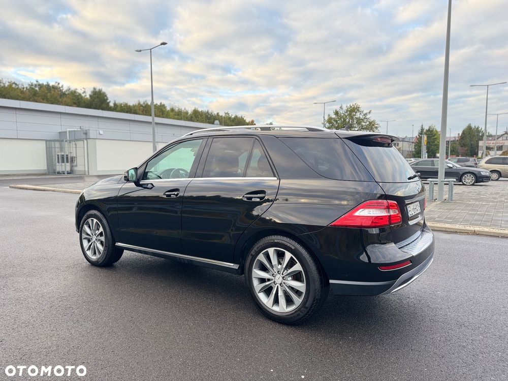 Mercedes-Benz ML 350 BlueTec 4-Matic - 6