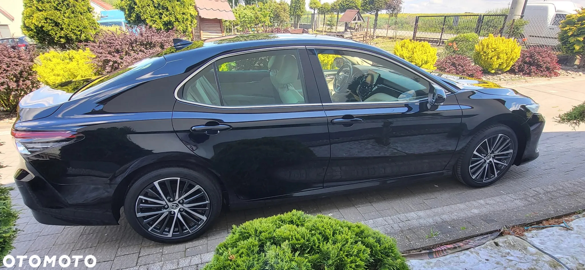 Toyota Camry 2.5 Hybrid Executive CVT - 9