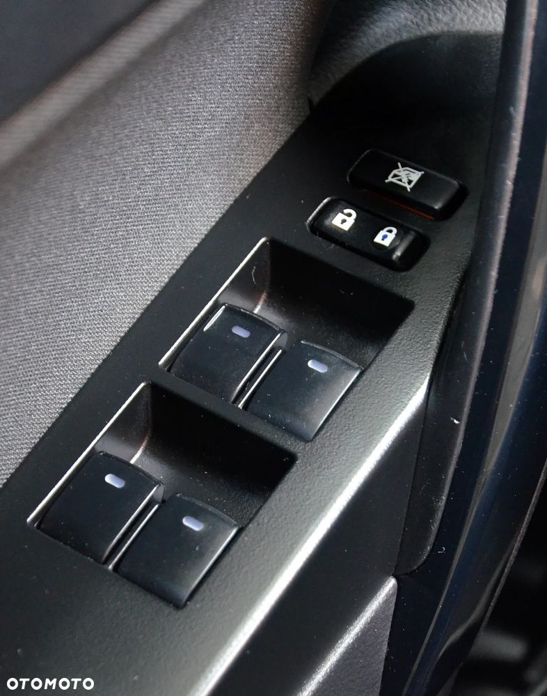Toyota Auris Hybrid 135 Prestige - 17