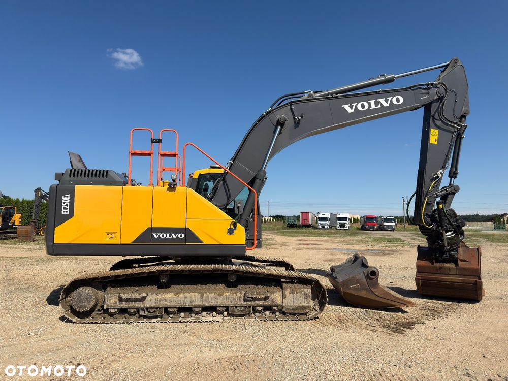 Volvo EC 250 EL - 5