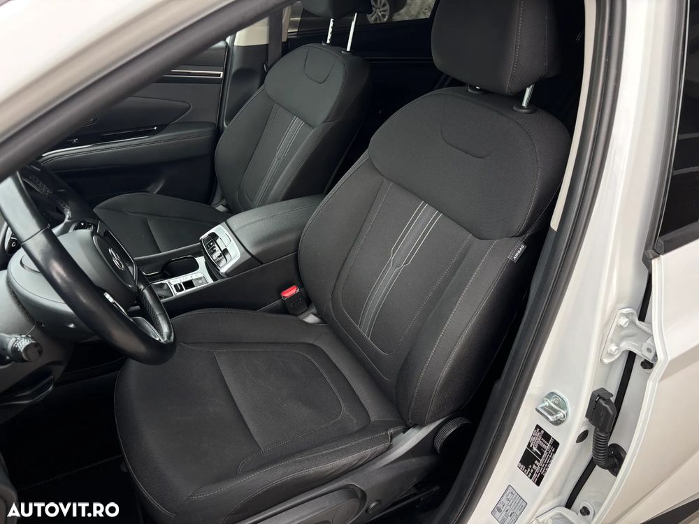 Hyundai Tucson 1.6 T-GDi 48V-Hybrid 2WD DCT Select - 16