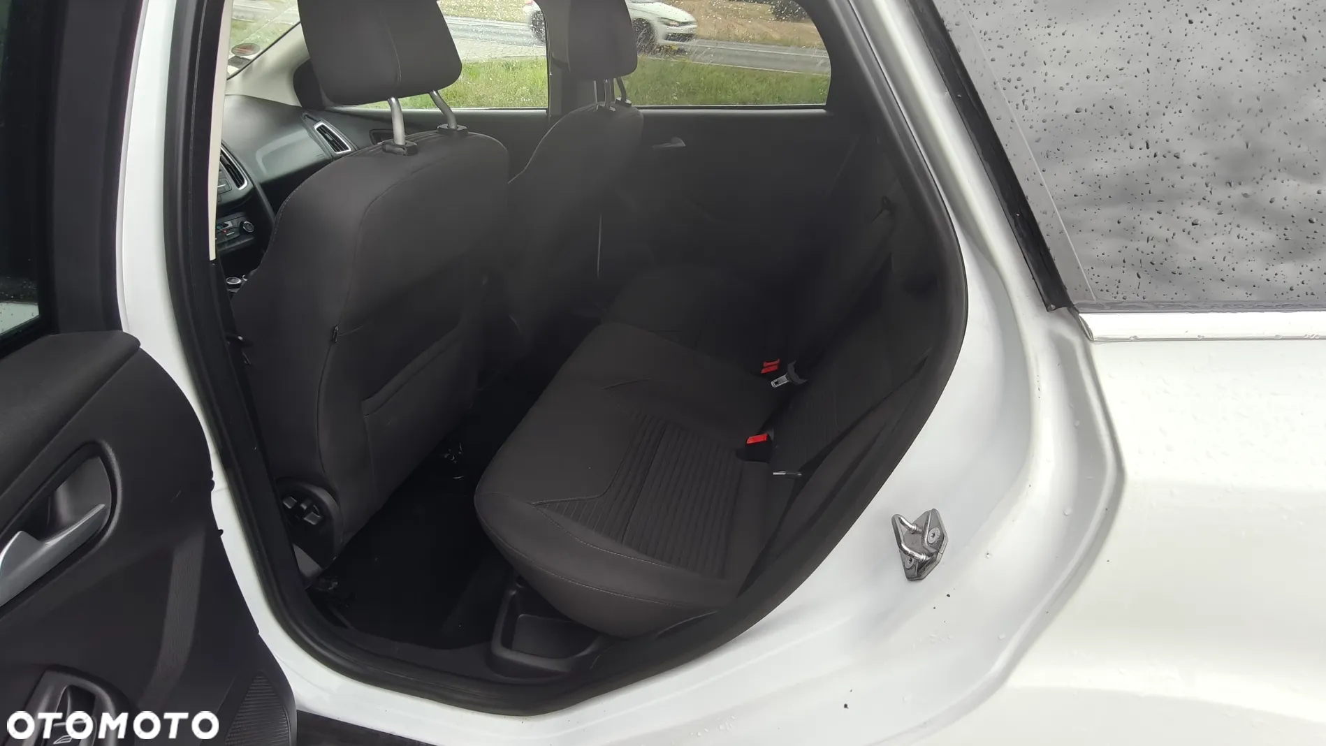 Ford Focus - 11