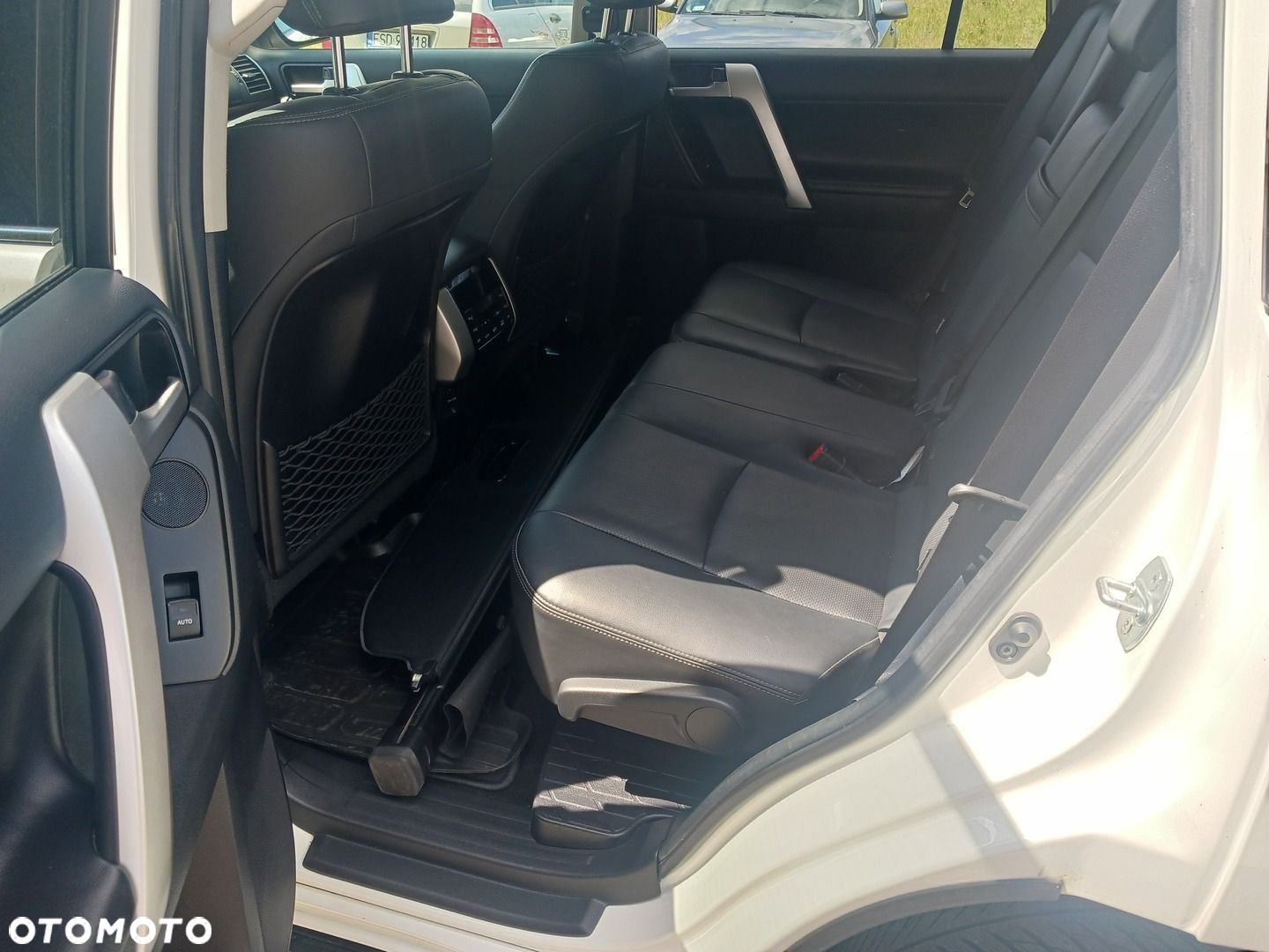 Toyota Land Cruiser LC 2.8 D-4D Invincible - 10