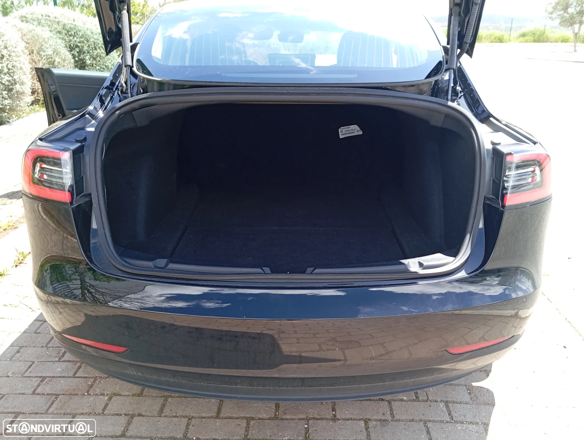 Tesla Model 3 Long-Range Dual Motor AWD - 11