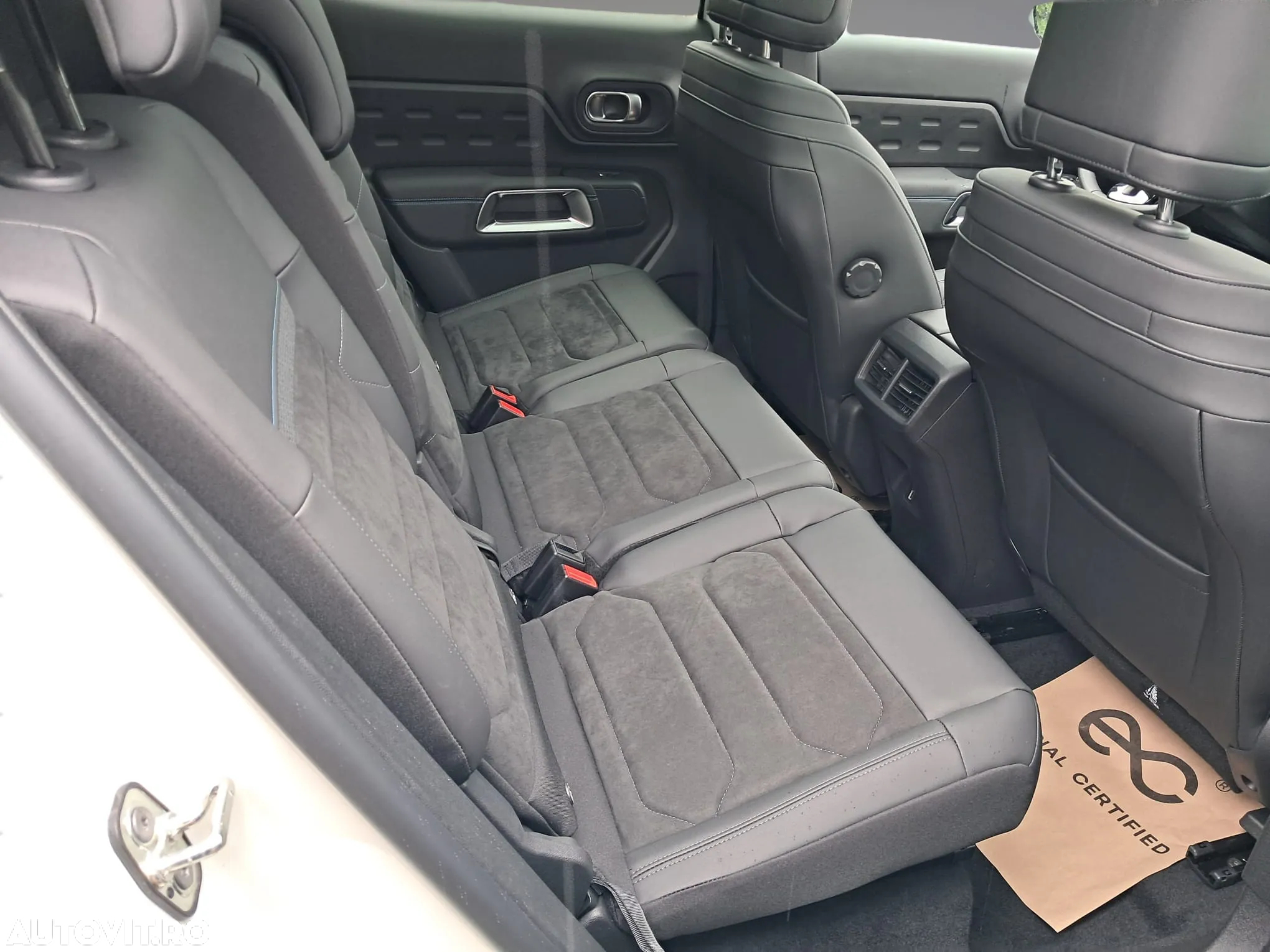 Citroën C5 Aircross 1.2 PureTech S&S EAT8 Shine - 7
