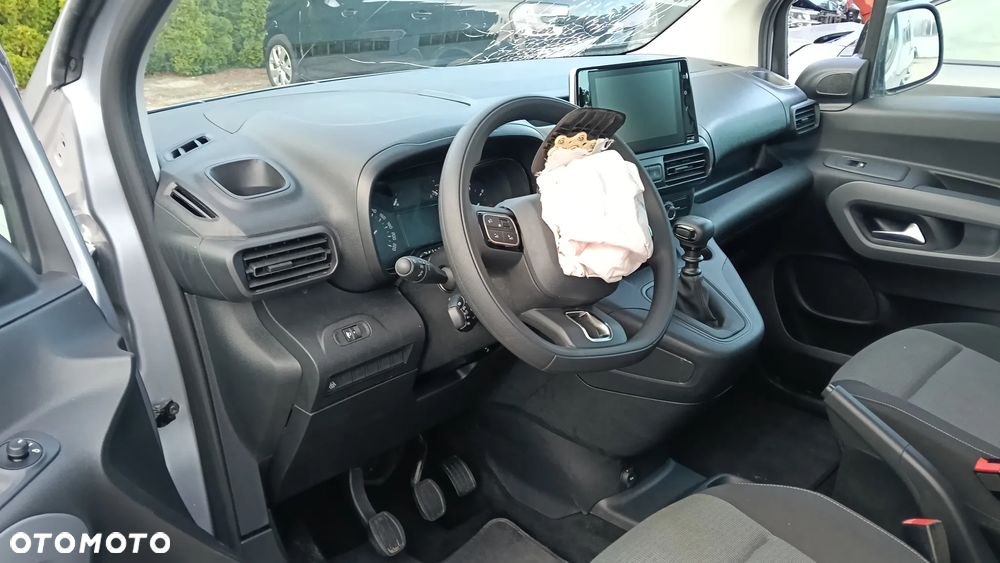 Toyota Proace City - 17