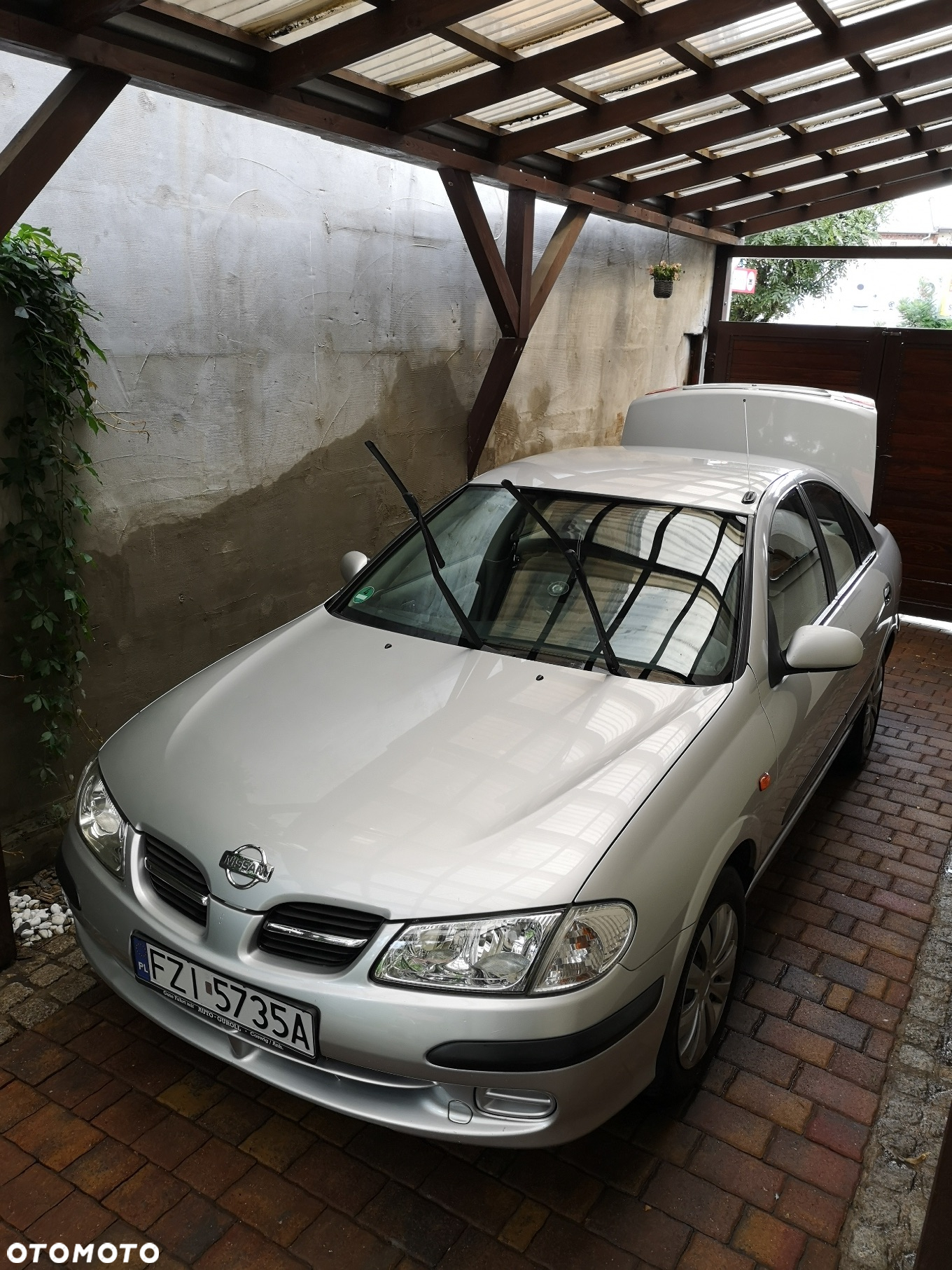 Nissan Almera - 2