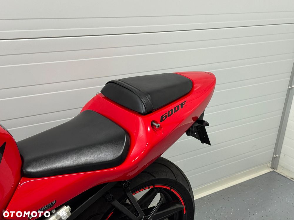 Honda CBR - 28