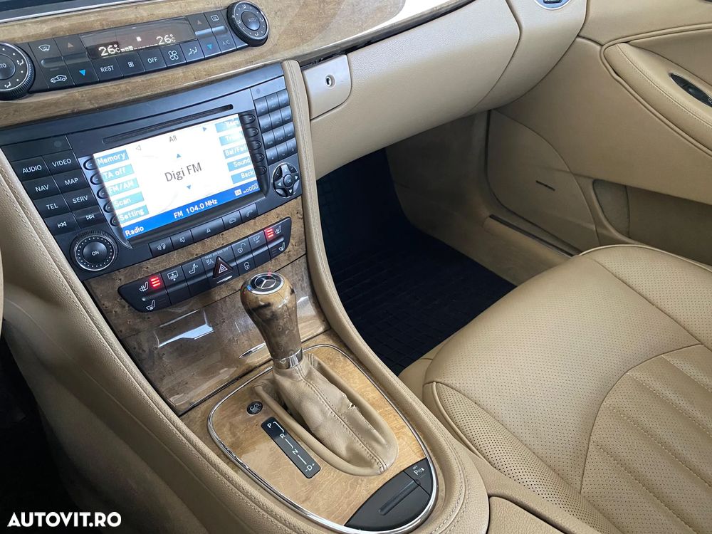 Mercedes-Benz CLS - 8