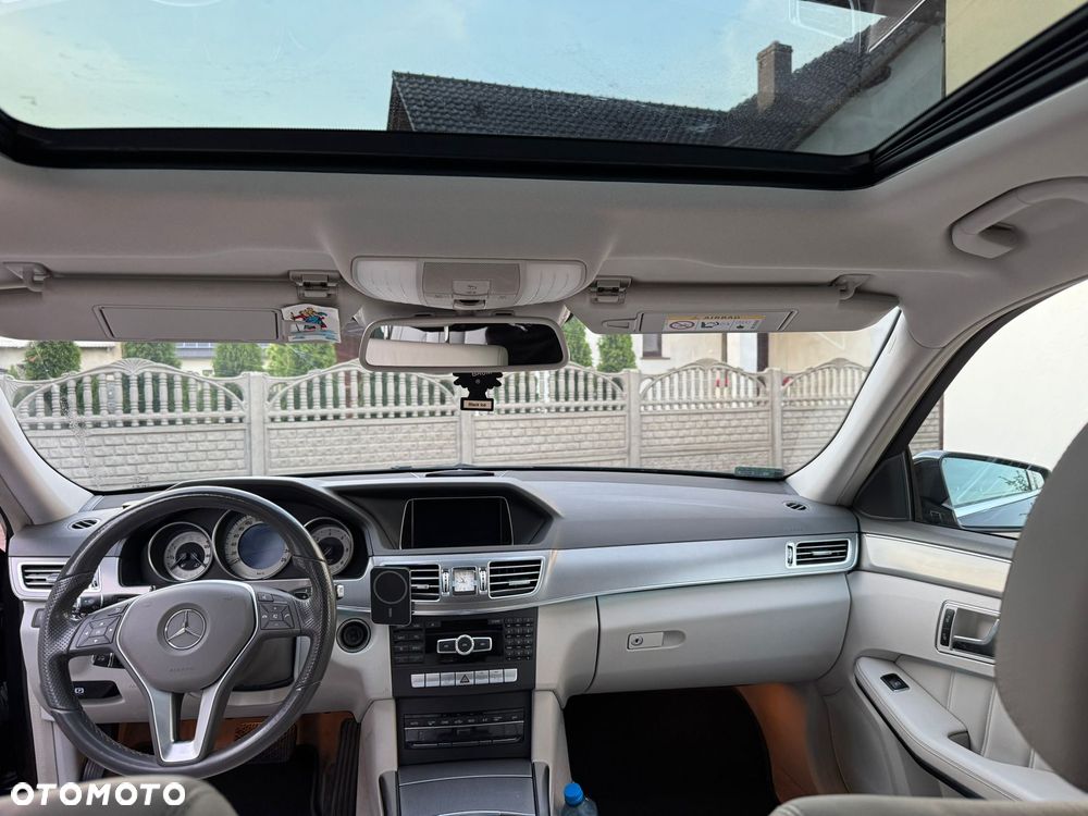 Mercedes-Benz Klasa E 300 BlueTEC 7G-TRONIC - 8
