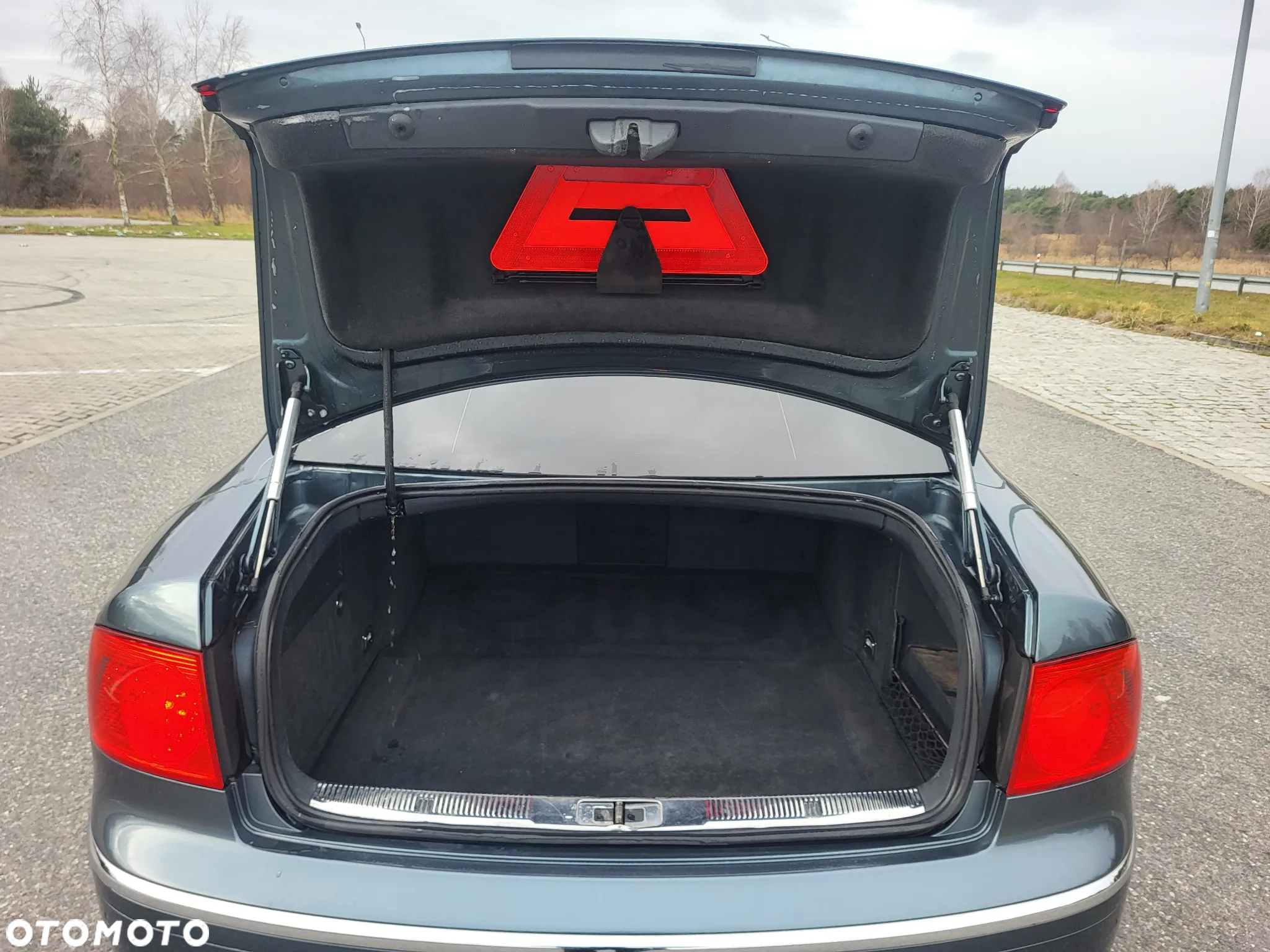 Volkswagen Phaeton 3.0 V6 TDI 4Mot (5 os.) - 28
