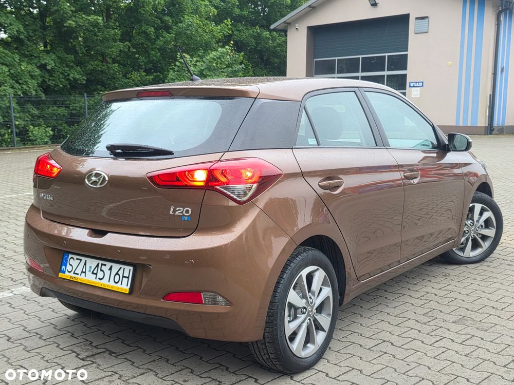 Hyundai i20 1.2 Fifa World Cup Edition - 3