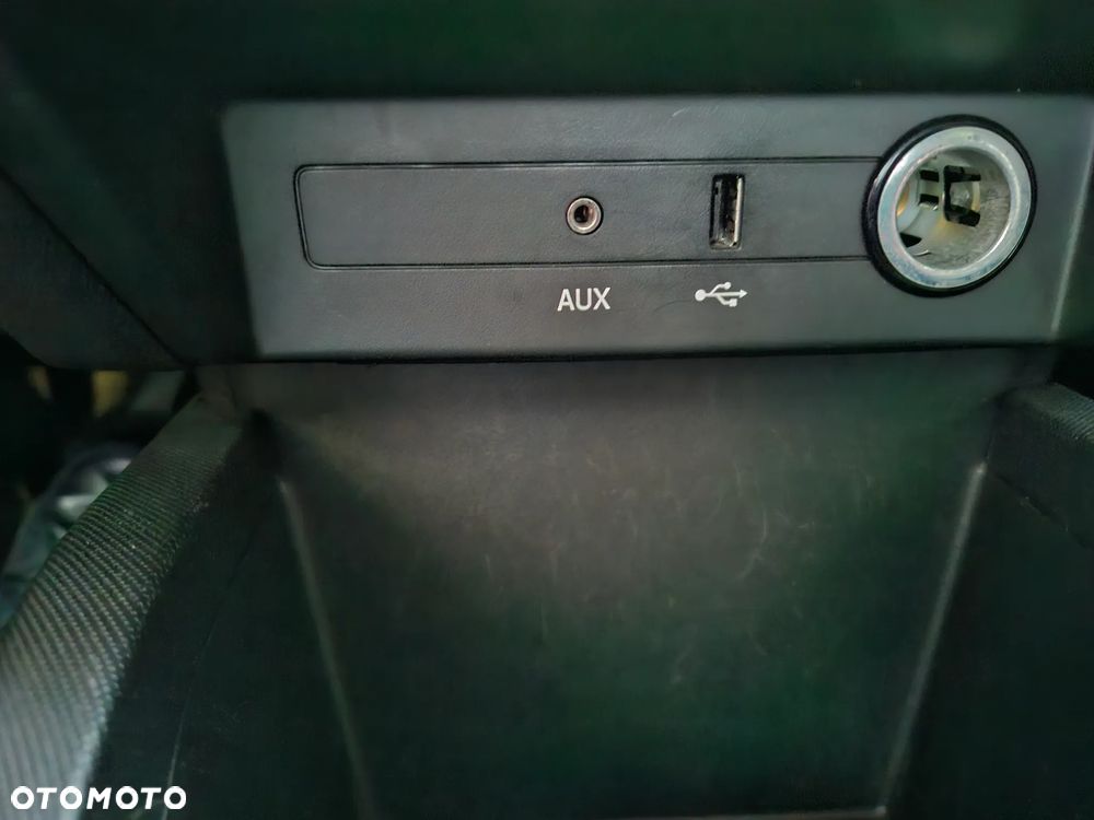 Skoda Fabia 1.0 Ambition - 32
