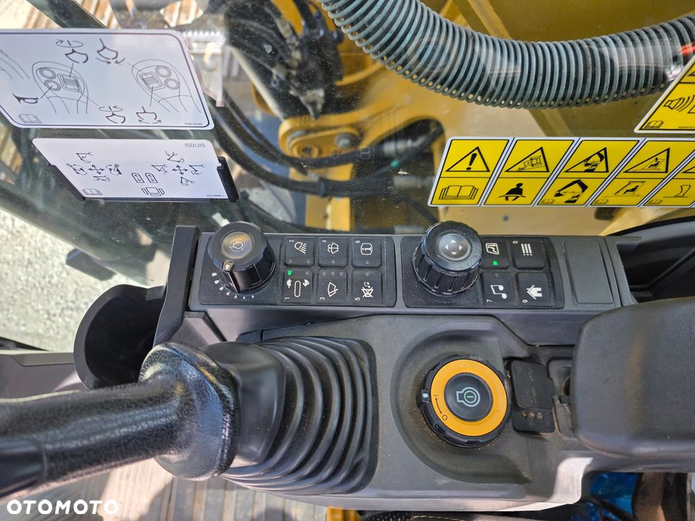 Caterpillar 320-07C, 2020 ROK, 5500 MTH, OIL QUICK OQ 70/55 - 33