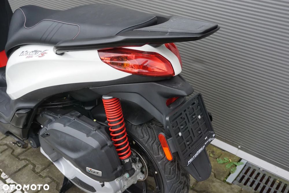 Piaggio Medley - 4