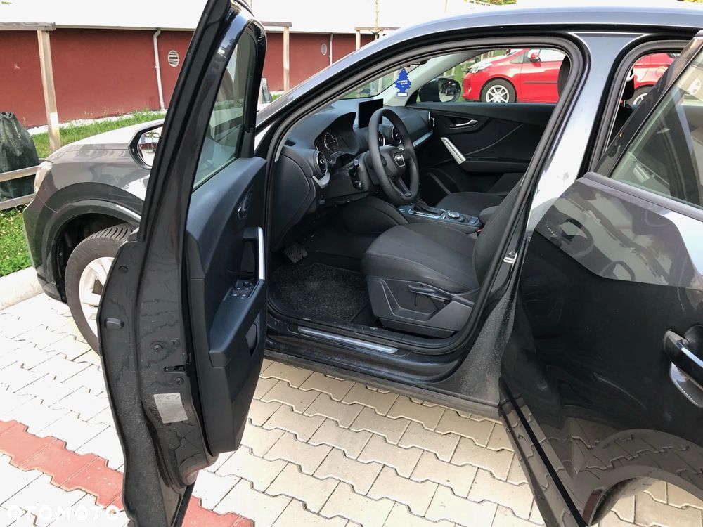 Audi Q2 35 TFSI S tronic design - 4