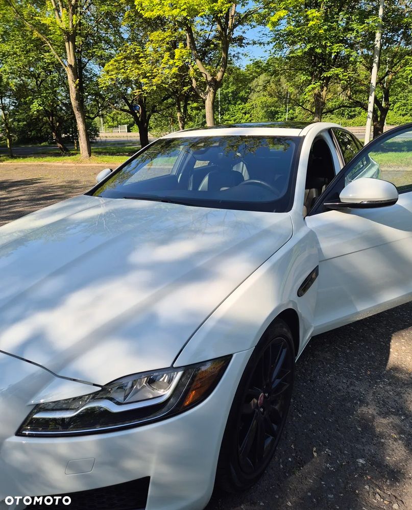 Jaguar XF 2.0 T Prestige - 2