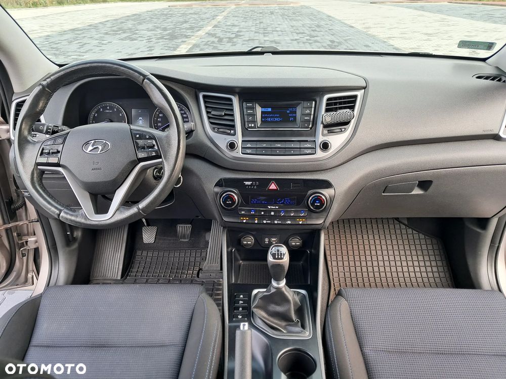 Hyundai Tucson 1.6 GDI BlueDrive Style 2WD - 17