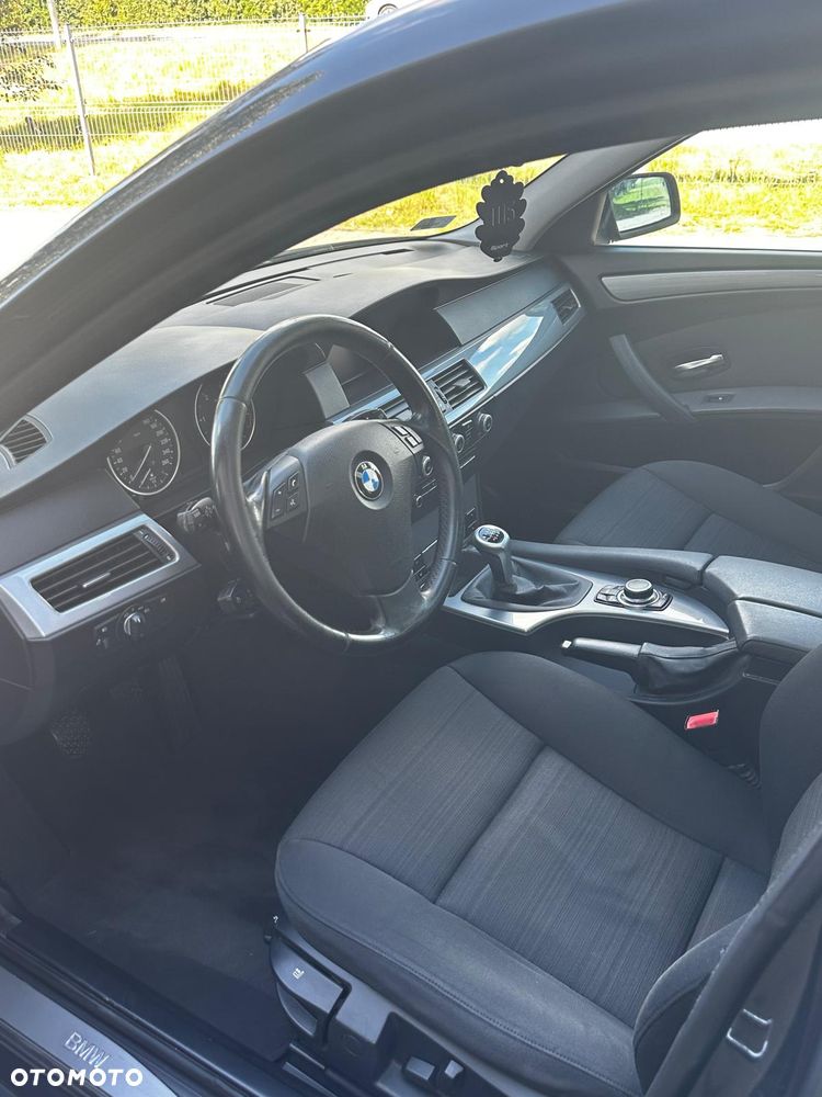 BMW Seria 5 520d - 5