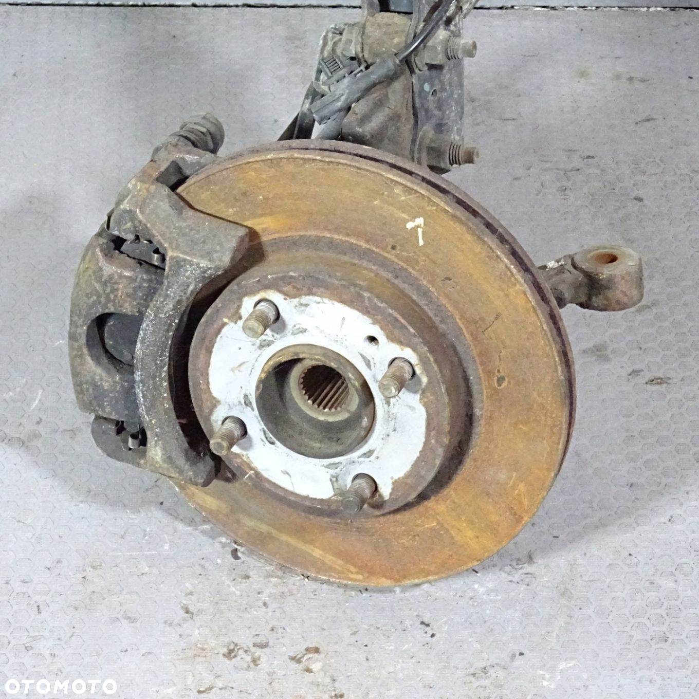 FORD FIESTA MK7 1.4TDCI MCPERSON LEWY 8V5118K001BH - 2