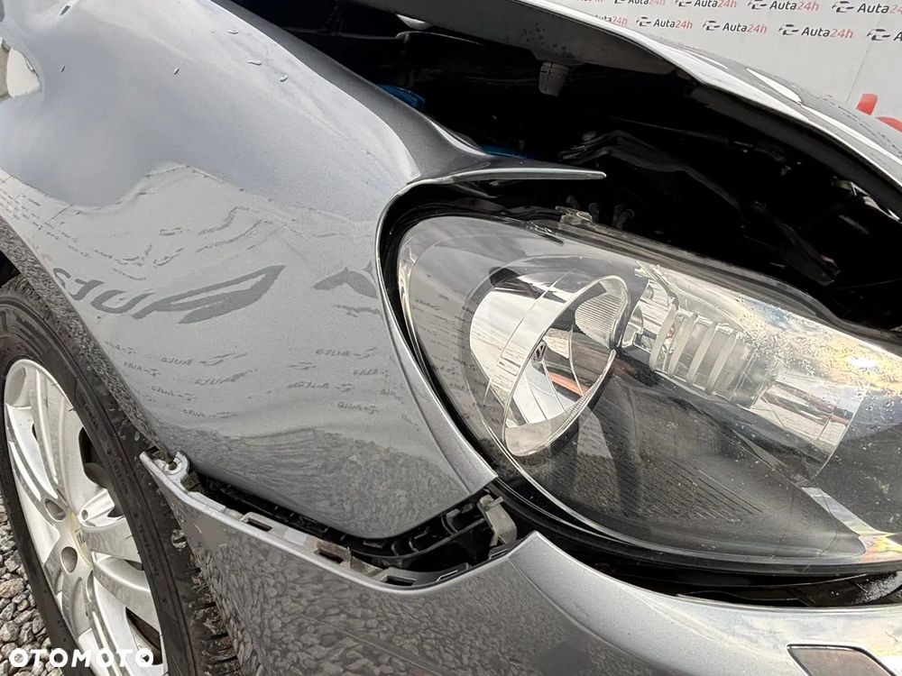 Volkswagen Golf VI 1.6 TDI BlueMot Trendline - 20