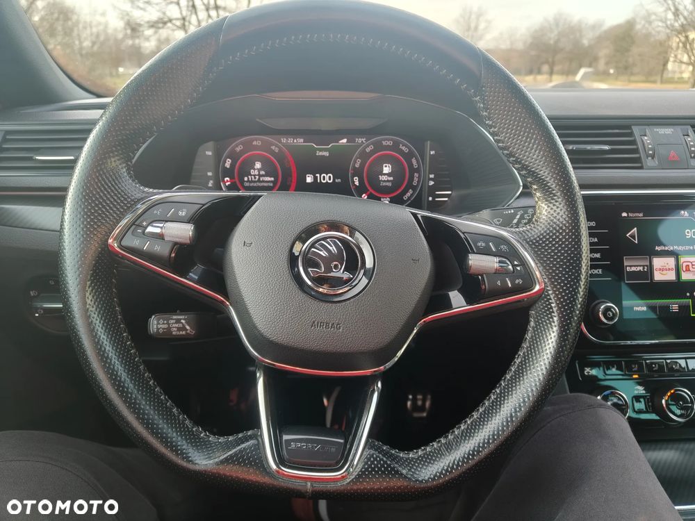 Skoda Superb 2.0 TDI SCR Sportline DSG - 22