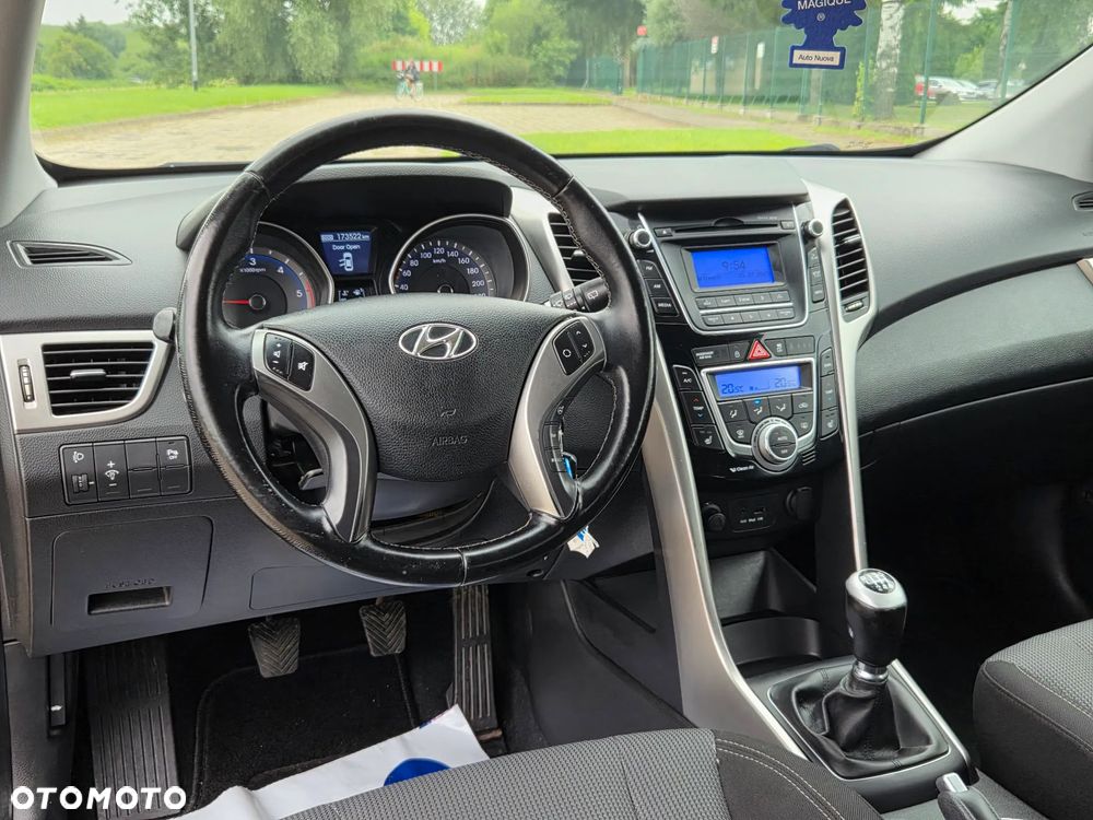 Hyundai i30 1.6 CRDi Premium - 21