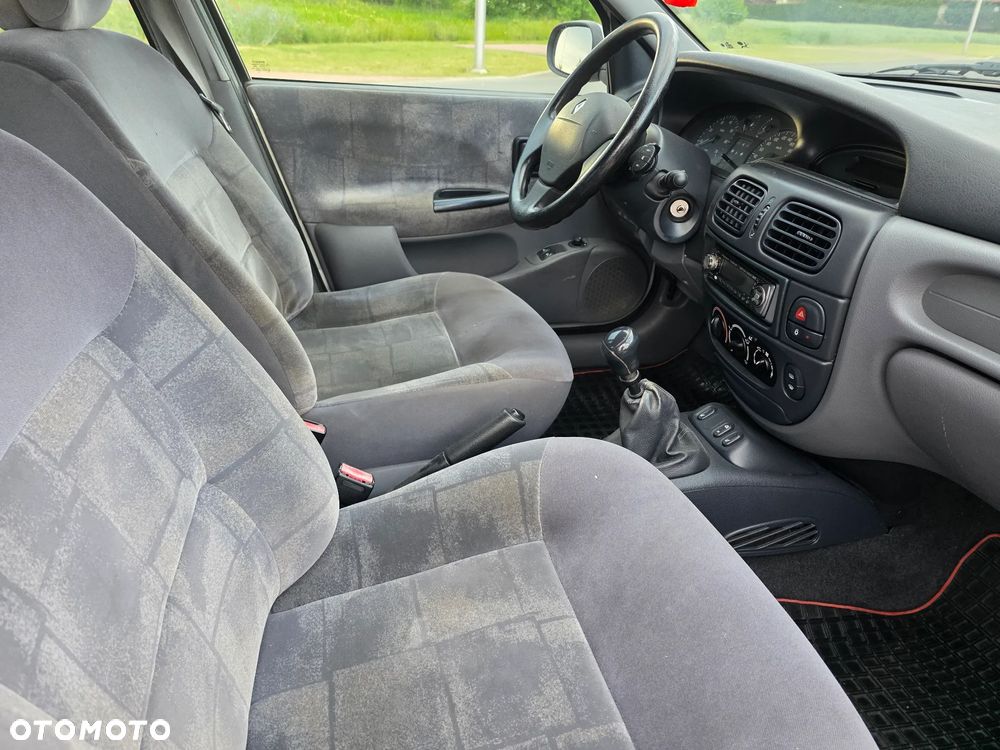 Renault Megane - 5