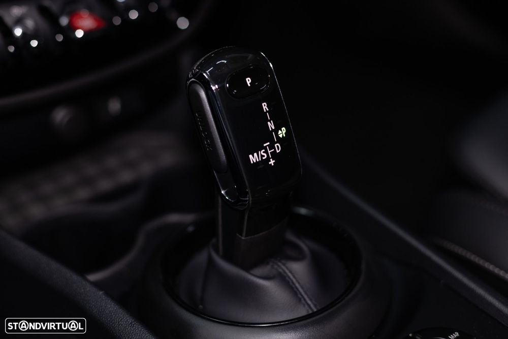 MINI Clubman One D Sport Edition Auto - 32