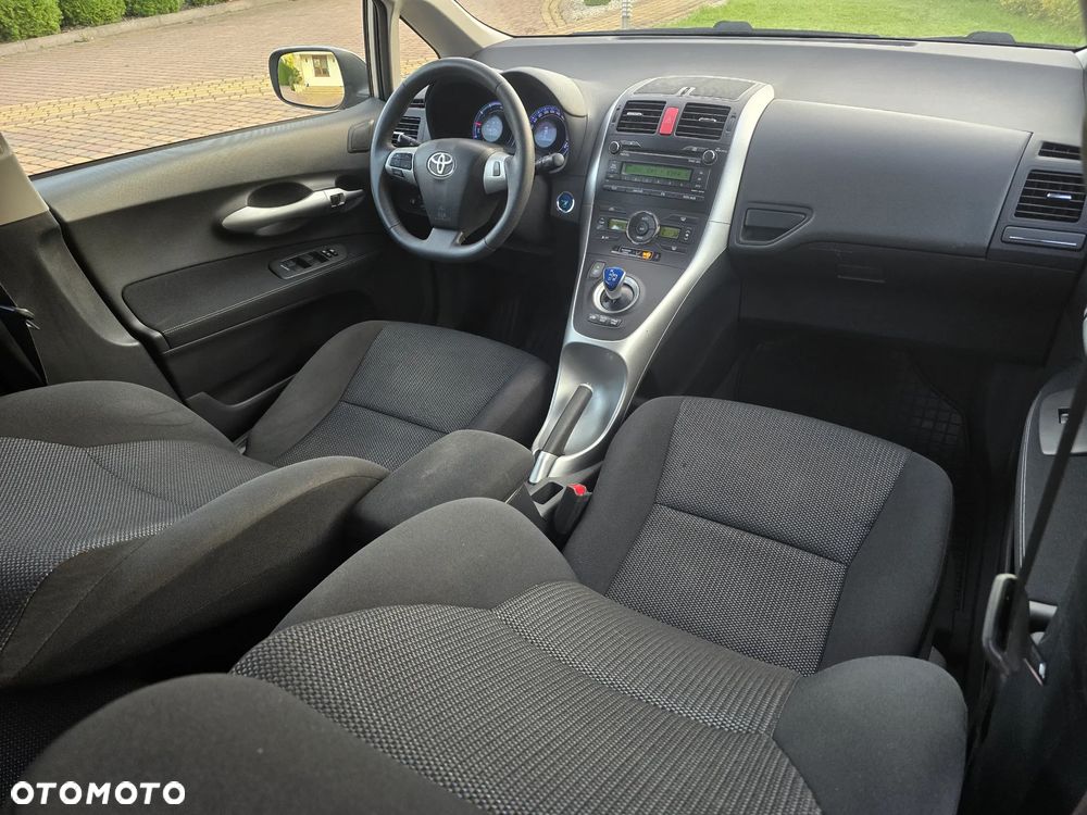Toyota Auris 1.8 HSD Luna - 25