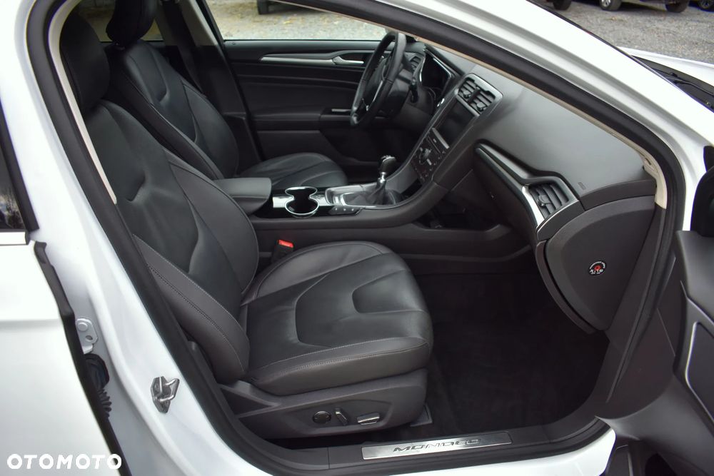 Ford Mondeo 2.0 TDCi Titanium - 34