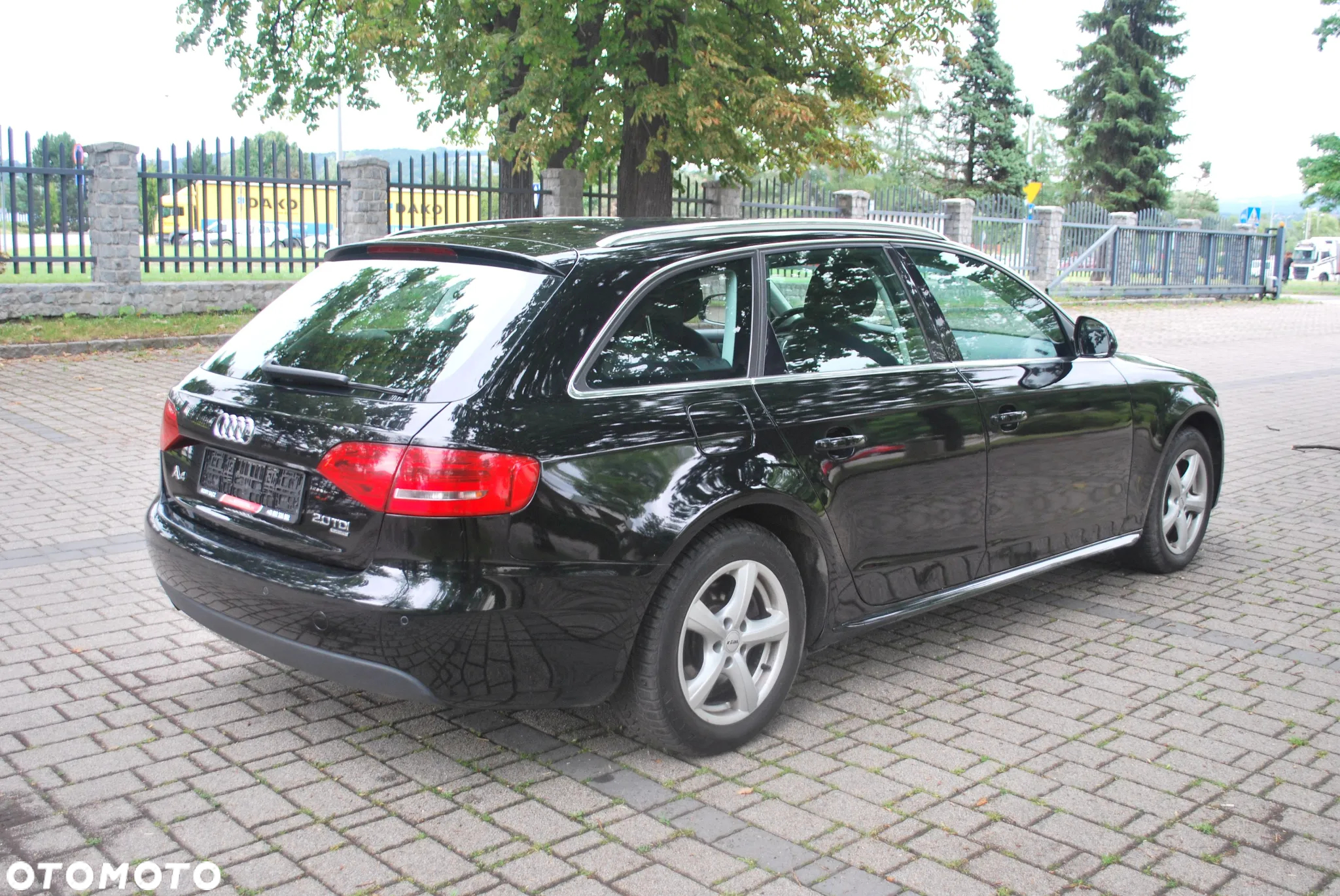 Audi A4 - 4