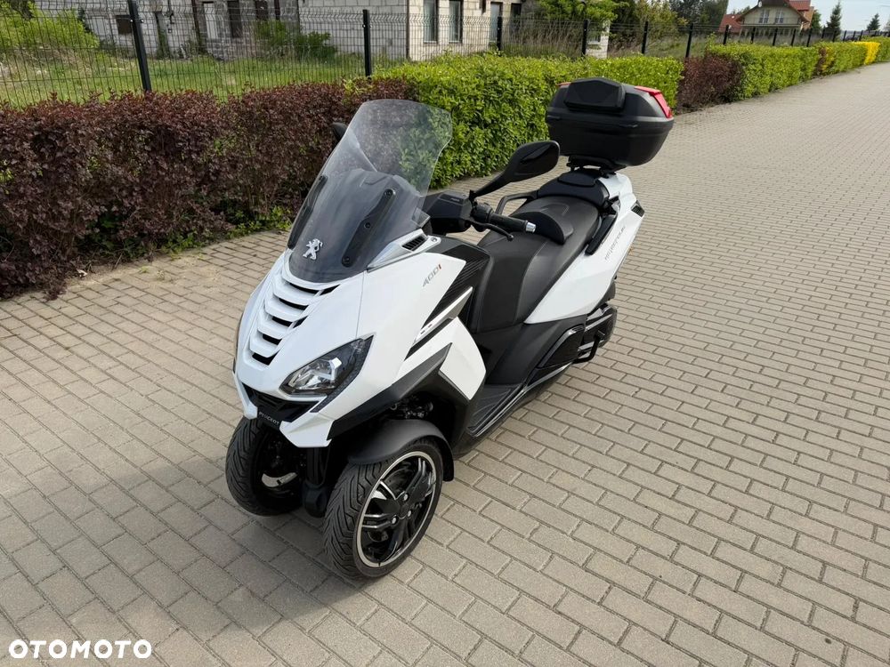 Peugeot Metropolis - 1