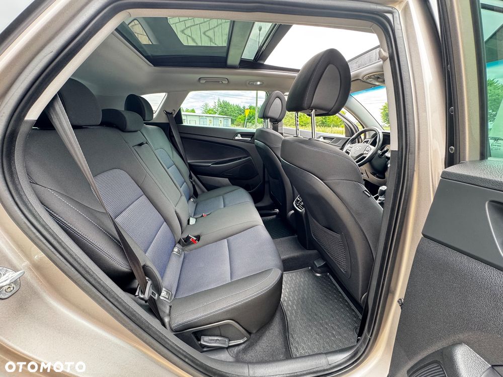 Hyundai Tucson 2.0 CRDI BlueDrive Style 2WD - 7