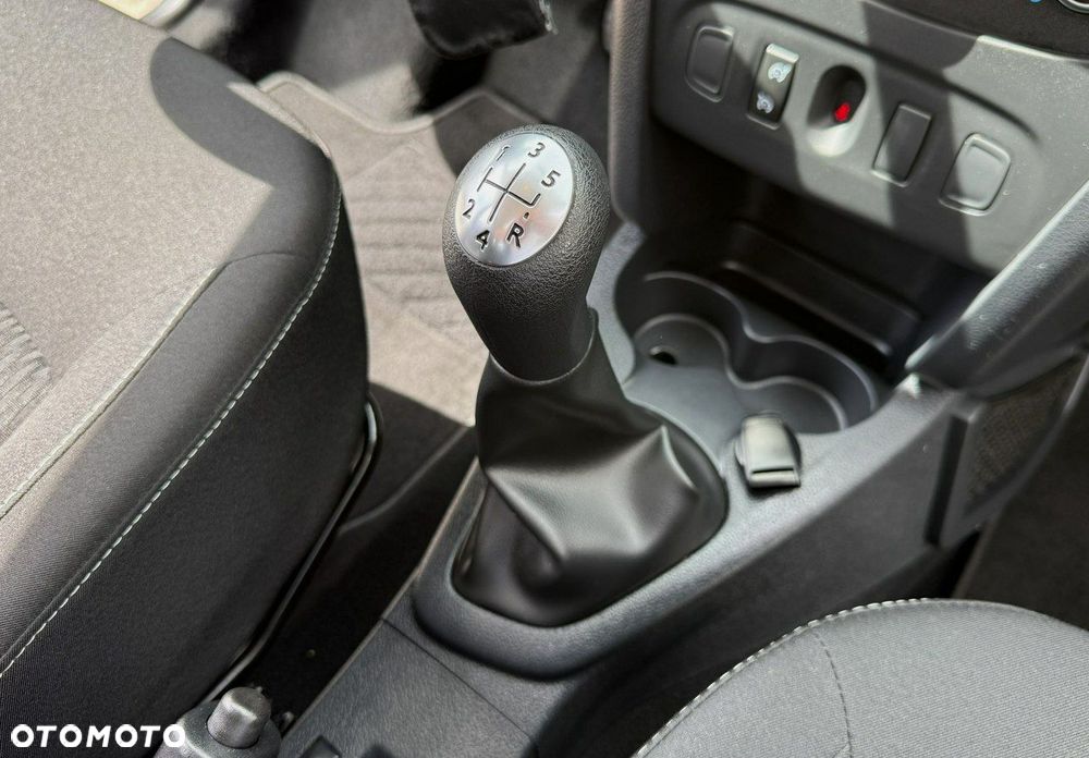 Dacia Sandero SCe 75 Essential - 28