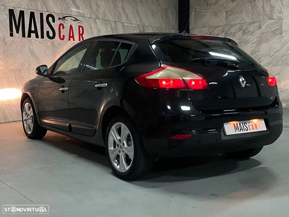 Renault Mégane 1.5 dCi Dynamique S - 4