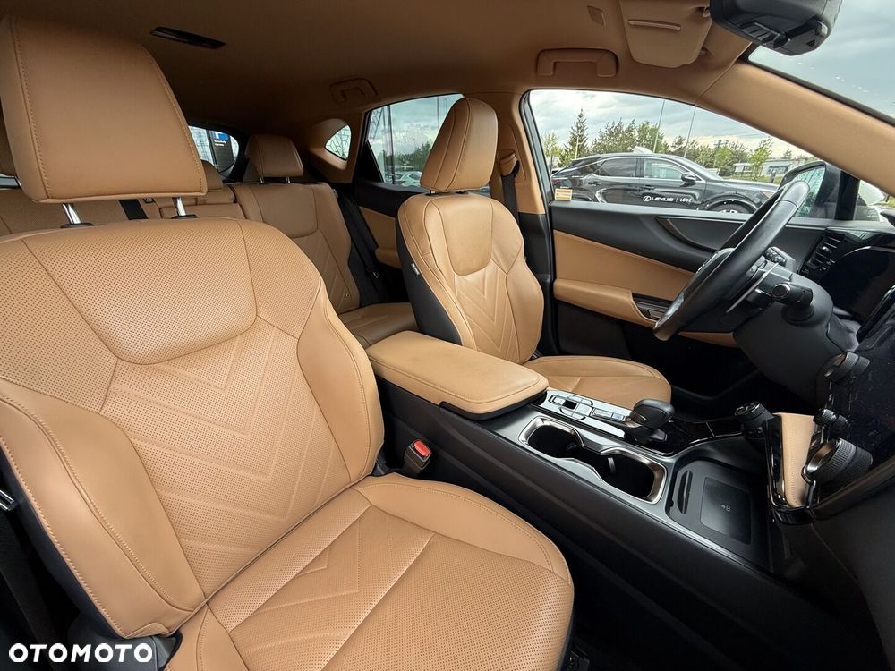 Lexus NX - 12