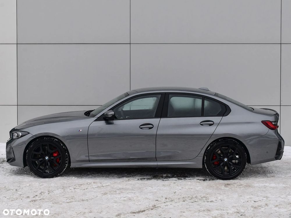 BMW Seria 3 330i M Sport - 6
