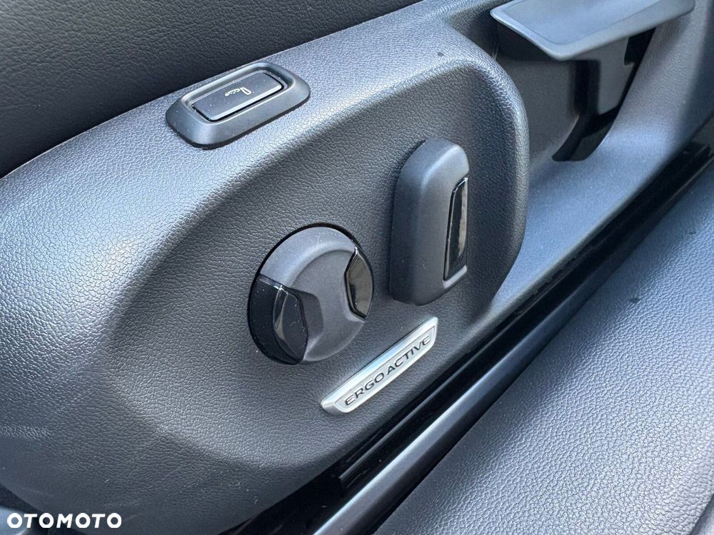 Volkswagen Passat Variant - 23