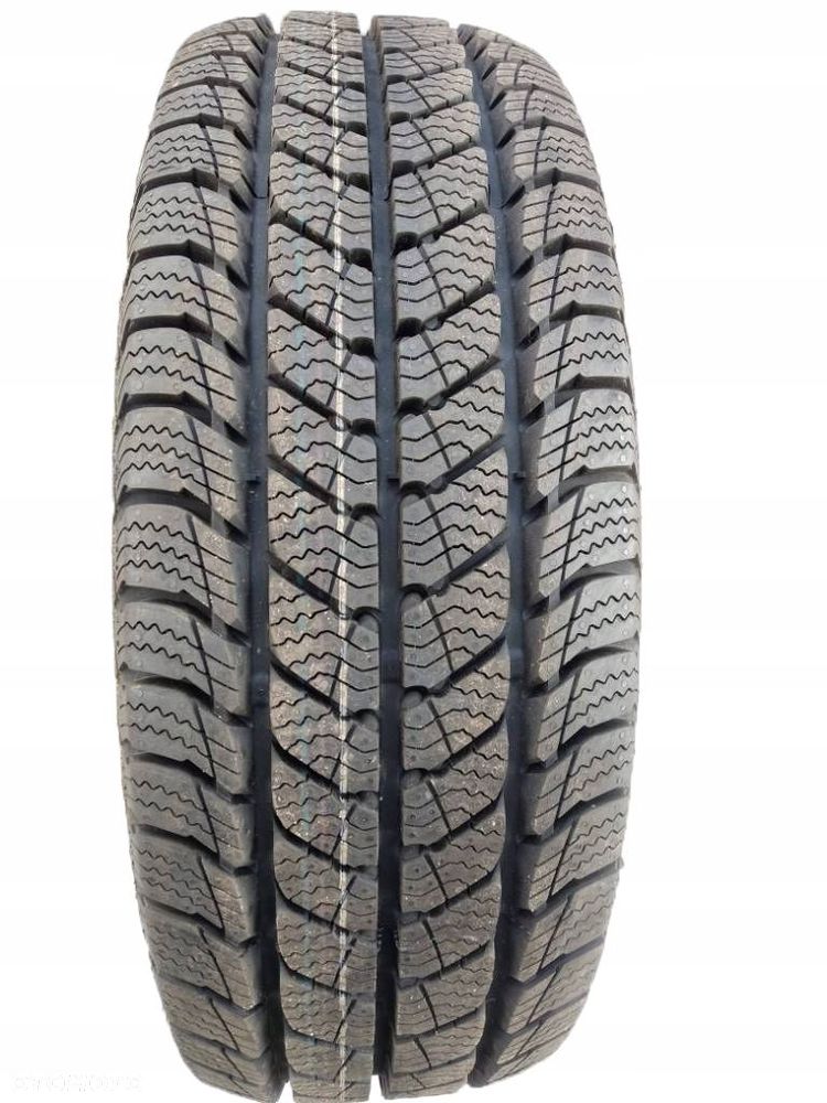Uniroyal SnowMax 3 205/65 R15C 102/100T 2023 - 1