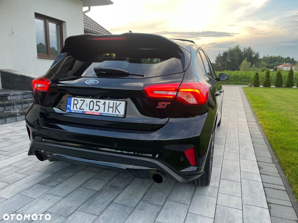 Ford Focus 2.3 EcoBoost ST - 6