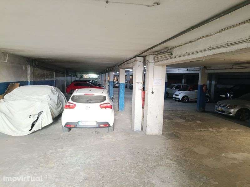 Garagem fechada (lugar estacionamento) - Grande imagem: 2/5