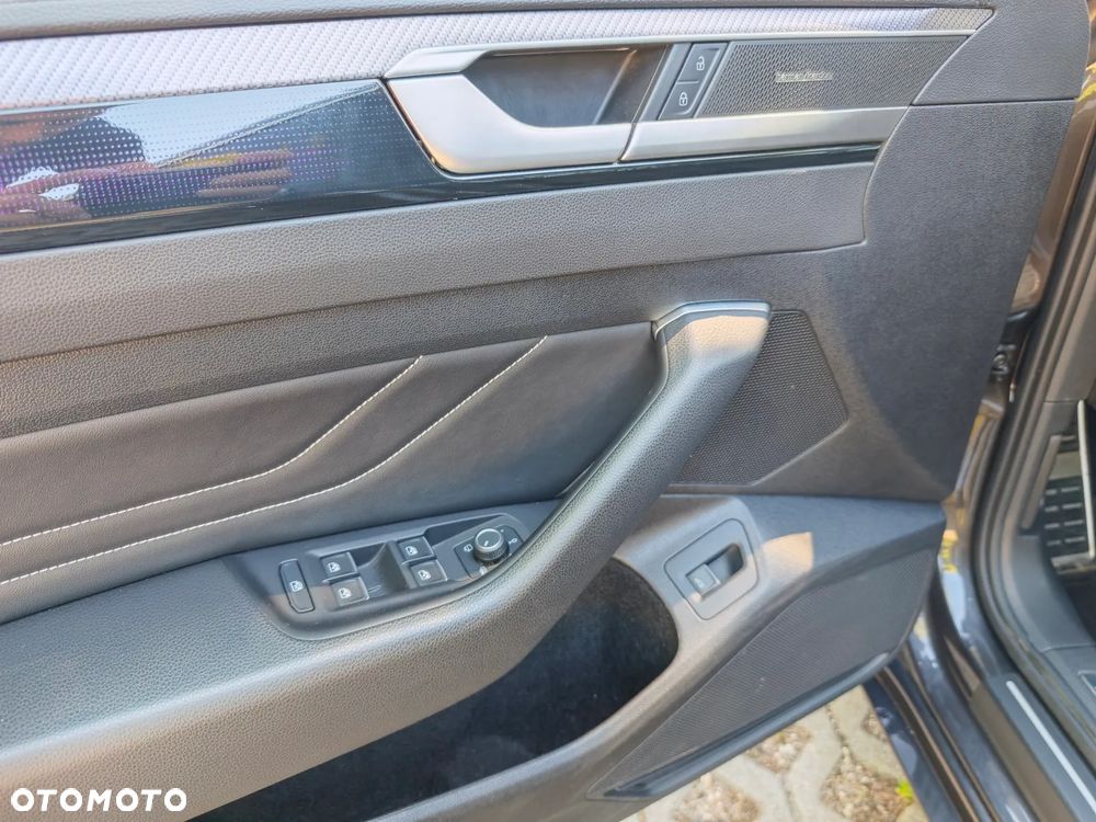 Volkswagen Arteon 2.0 TDI 4Motion R-Line DSG - 18