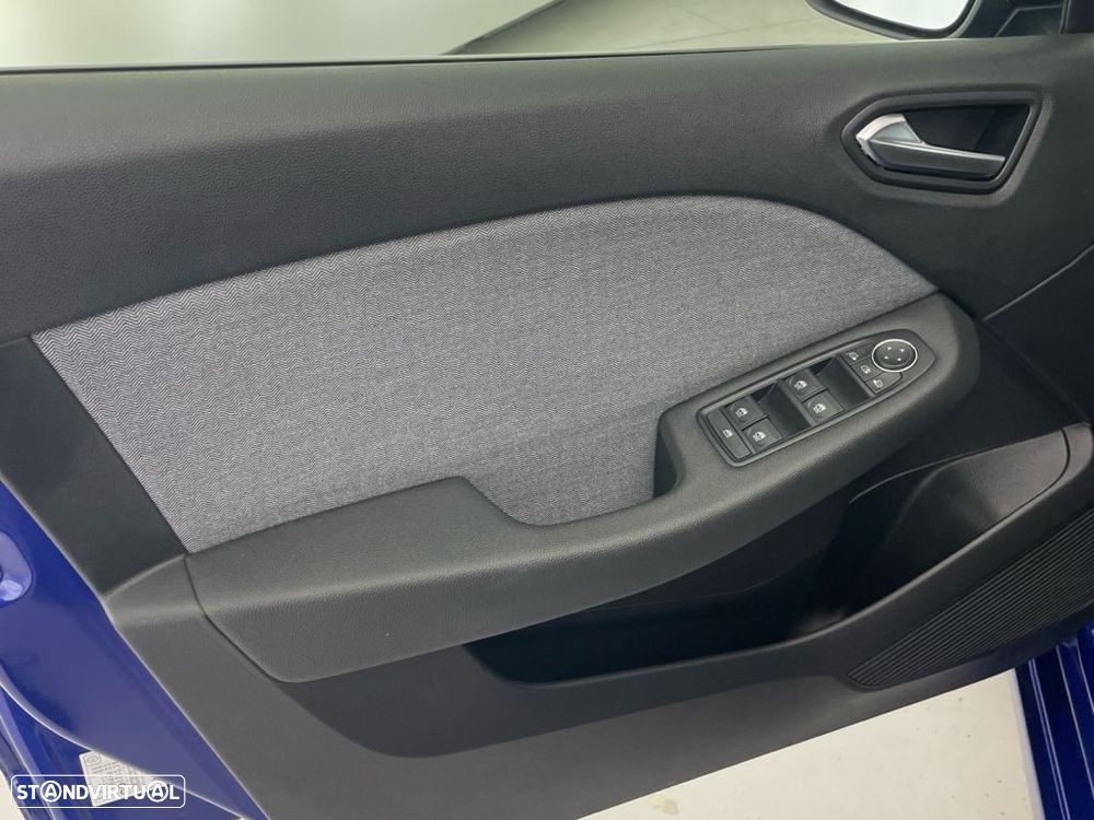 Renault Clio 1.0 TCe Techno Bi-Fuel - 16