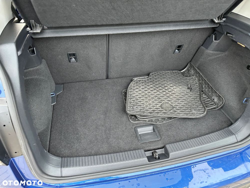 Volkswagen T-Cross - 29