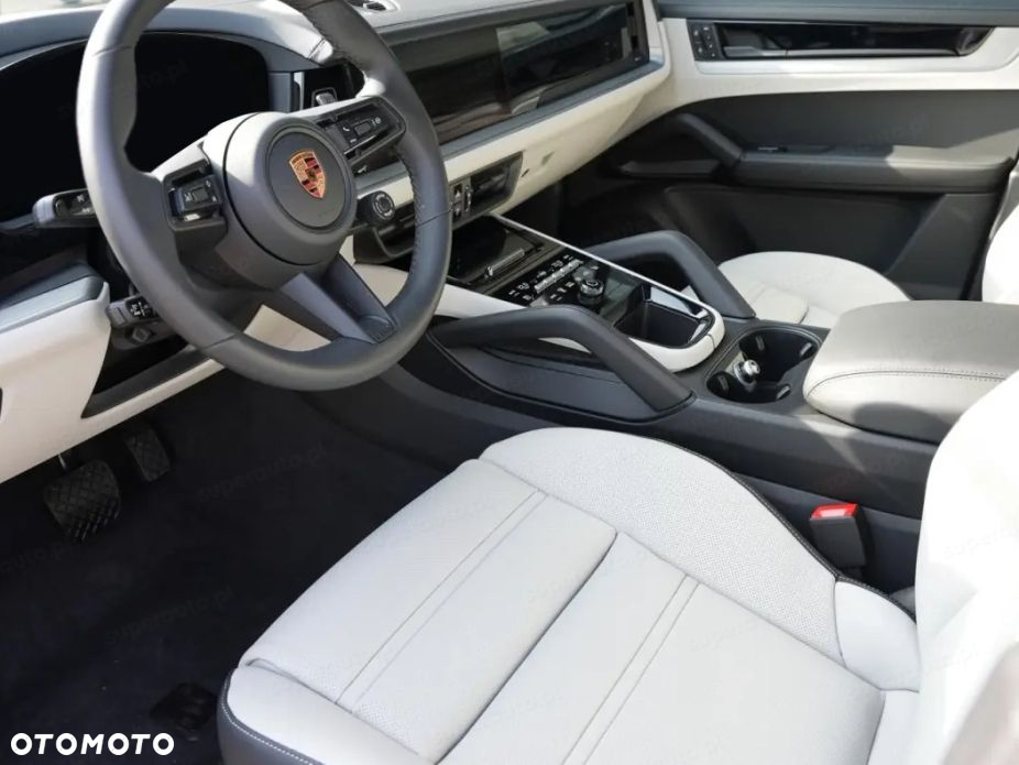 Porsche Cayenne - 5