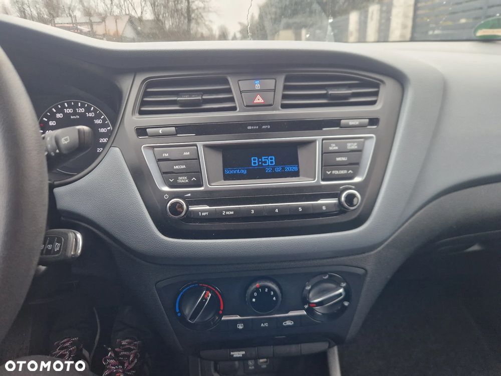 Hyundai i20 1.2 - 7